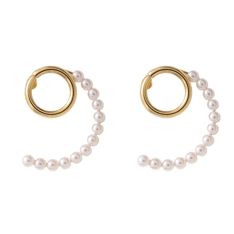 new features, unique features, small design, mechanical design, steel, metal, U-shaped ears.