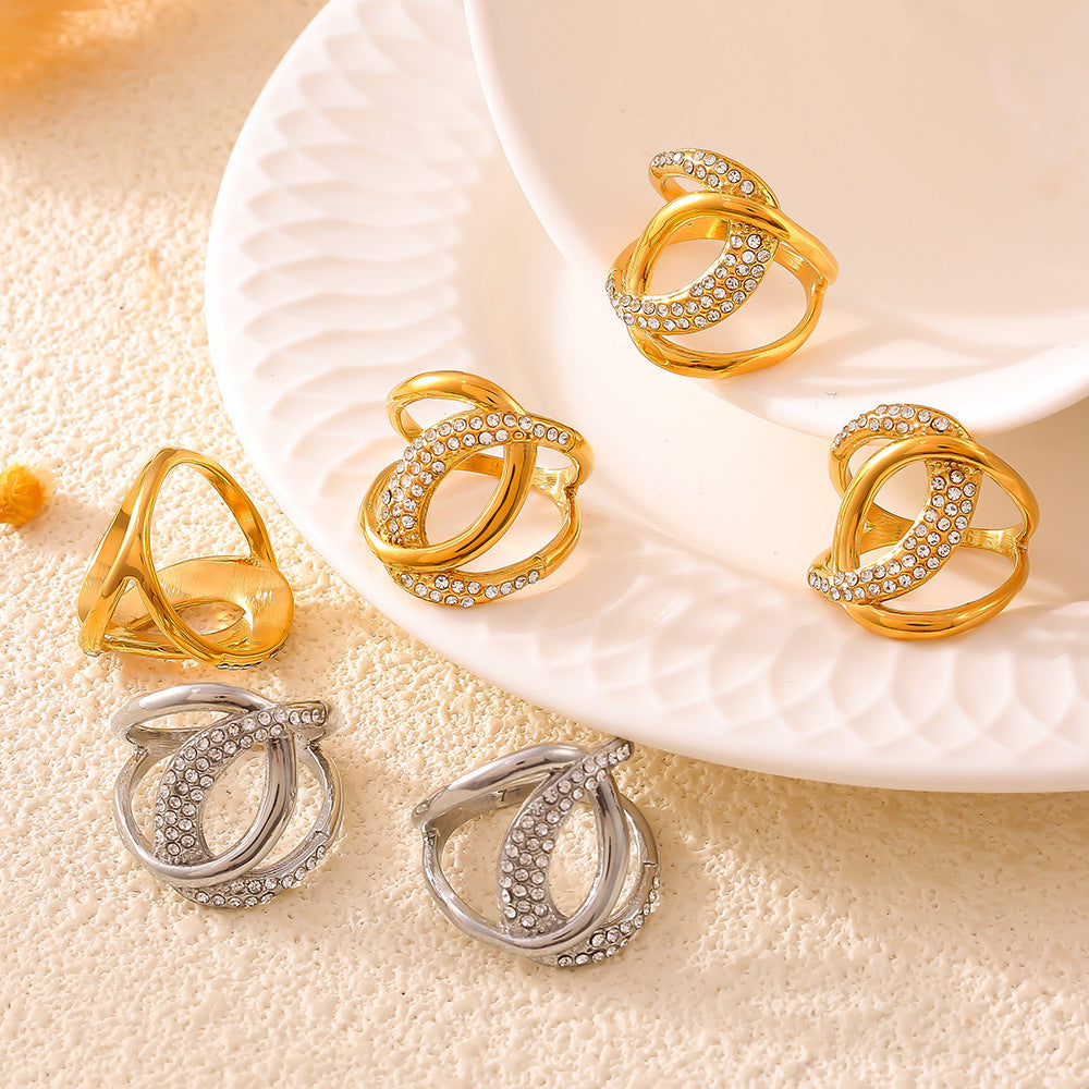 Little Chanel double C zircon ring for women, INS light luxury titanium steel plated with 18k real gold, index finger