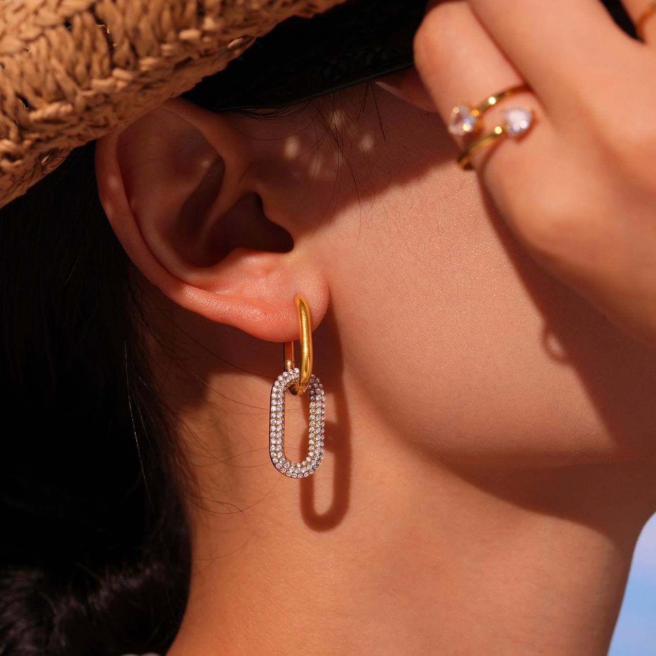 Orecchini ovali con diamanti pieni a forma di zolletta di zucchero, orecchini di lusso in acciaio al titanio, resistenti allo sbiadimento, con temperamento geometrico