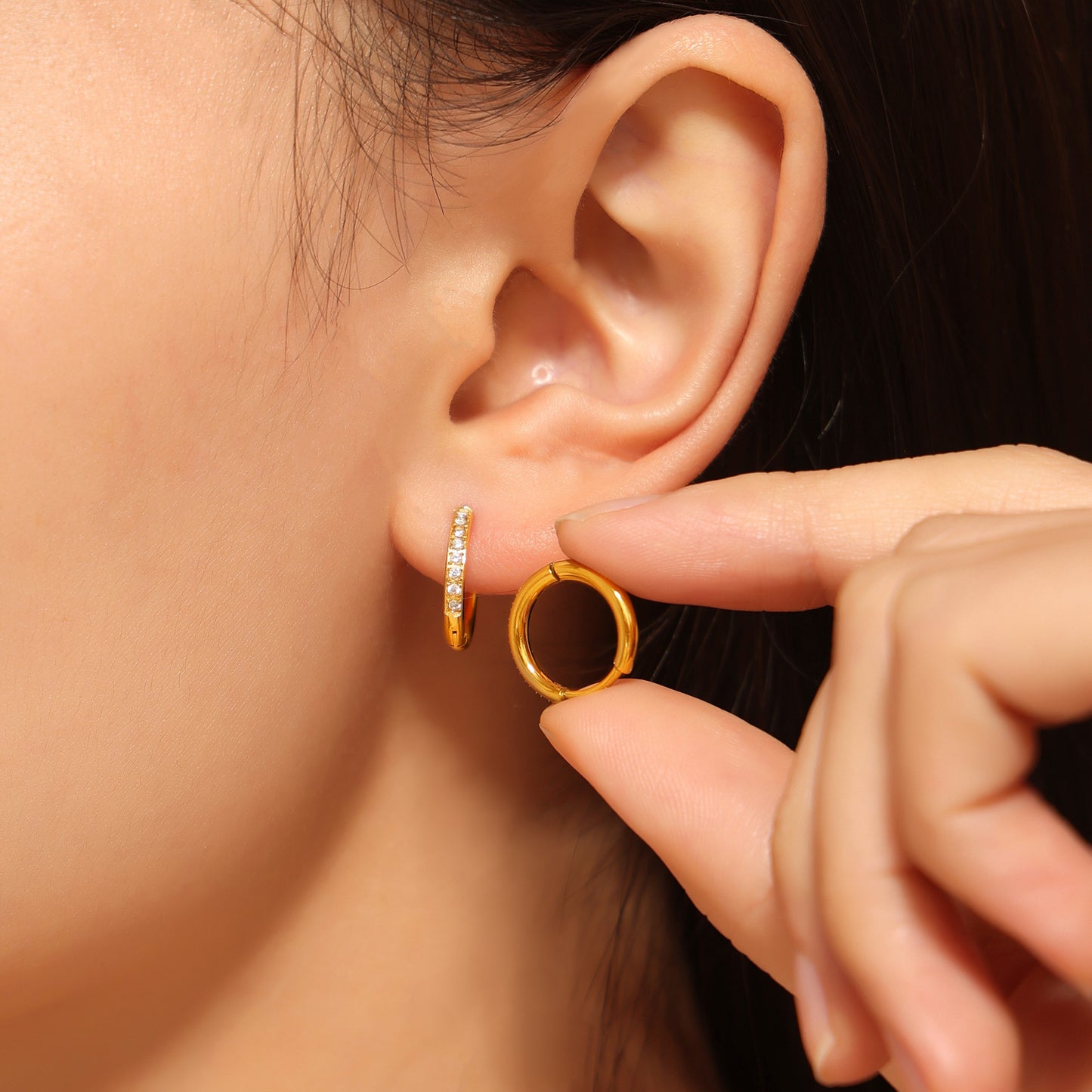 Plain ring inlaid zircon earrings do not fade titanium steel PVD gold-plated niche design circle earring jewelry
