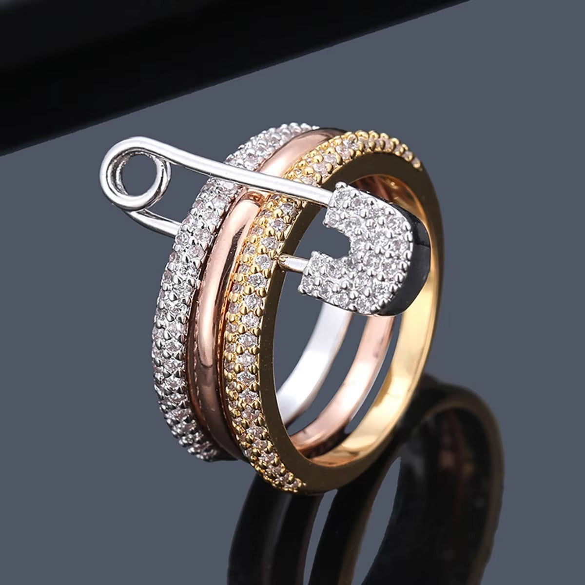 Anello staccabile in acciaio al titanio tricolore per donna, personalizzato con pietra di zirconia micro-incastonata, anello a spillo