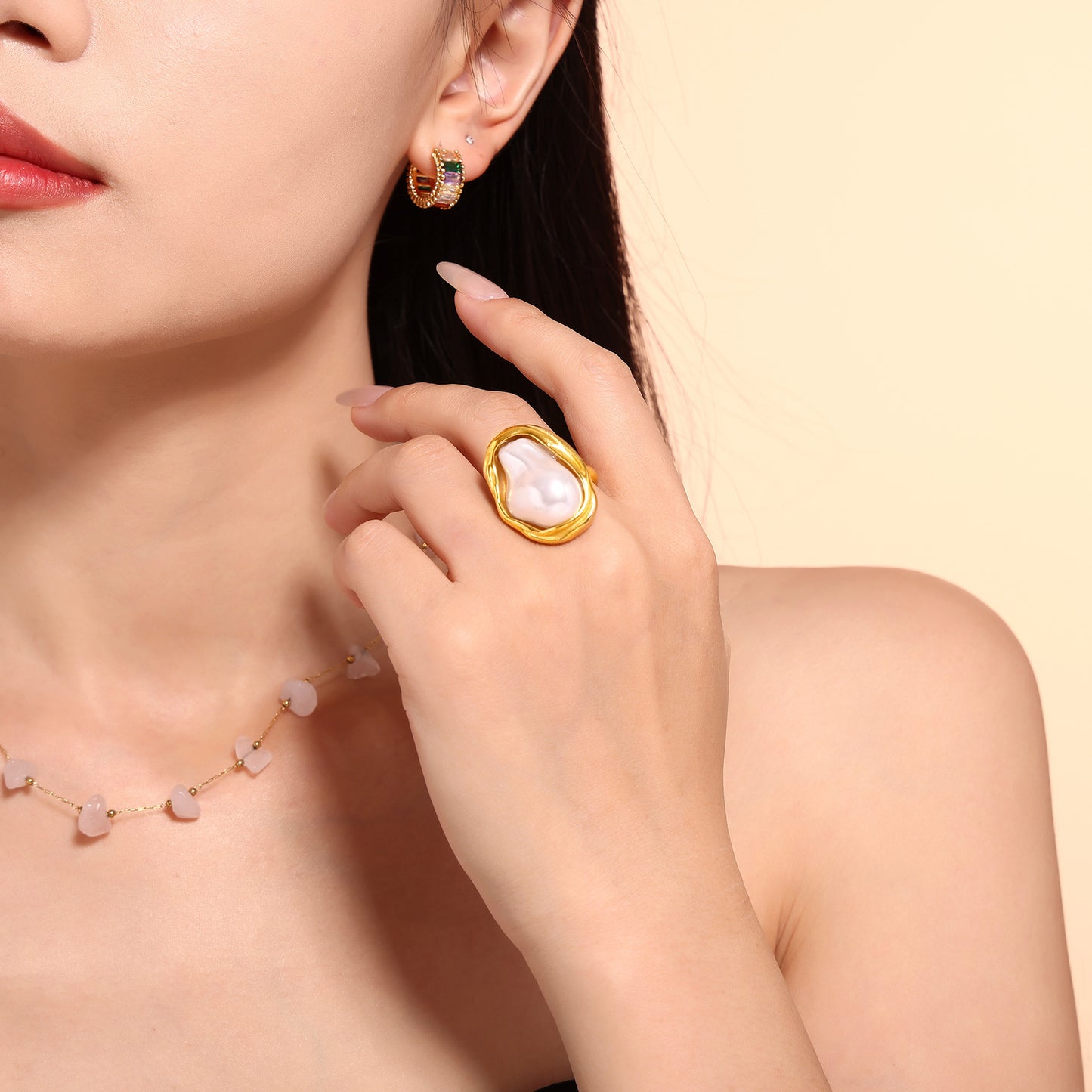 Special-shaped imitation pearl light luxury ring rings high-grade titanium steel non-fading ring